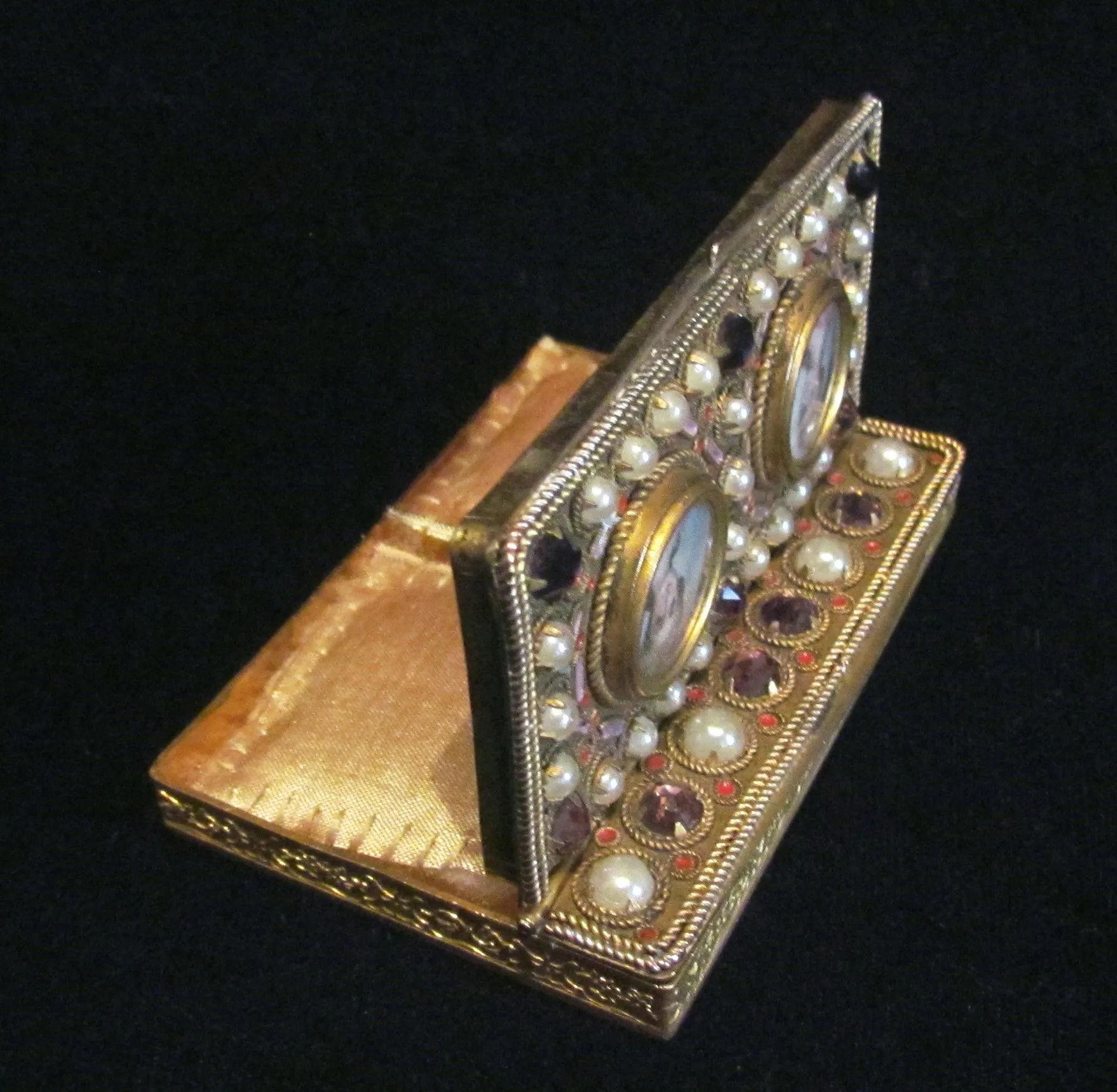 1800s French Portrait & Jewel Gold Ormolu Compact Antique 19th Century Excellent Condition