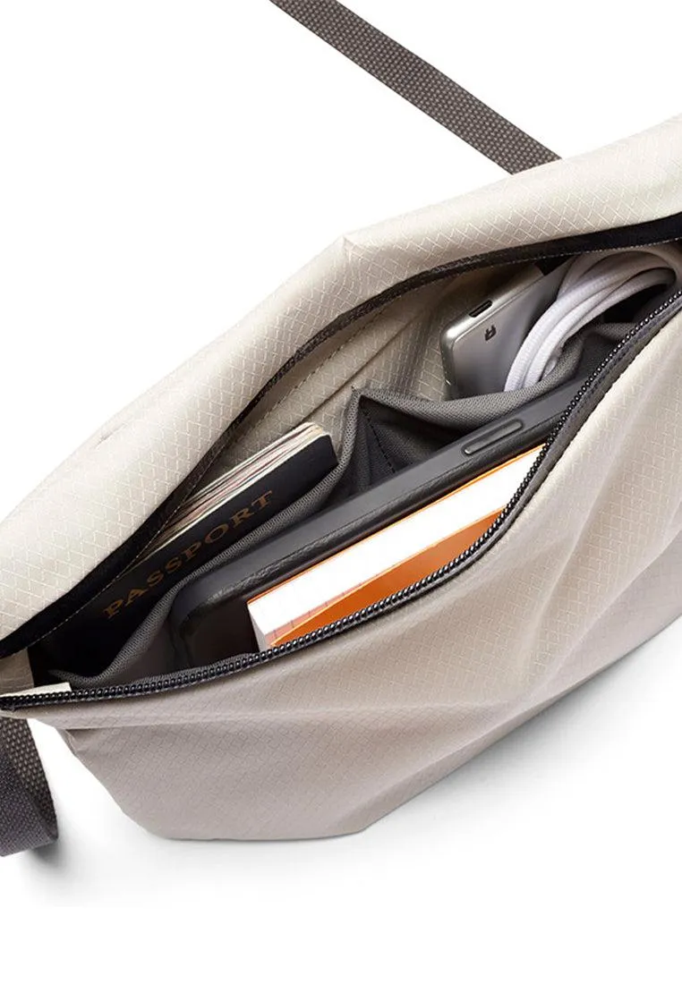 Bellroy Lite Sacoche Chalk